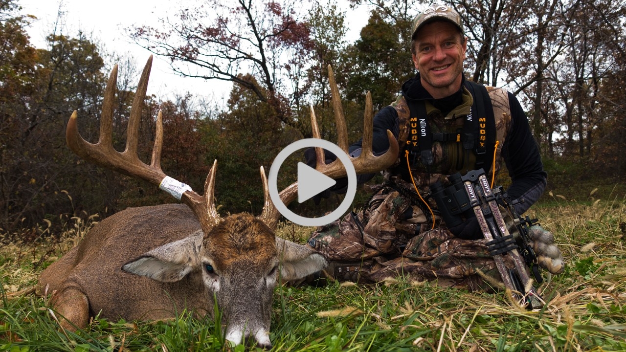 Midwest Whitetail | Deer Hunting Videos-Whitetail Deer Rut In Indiana