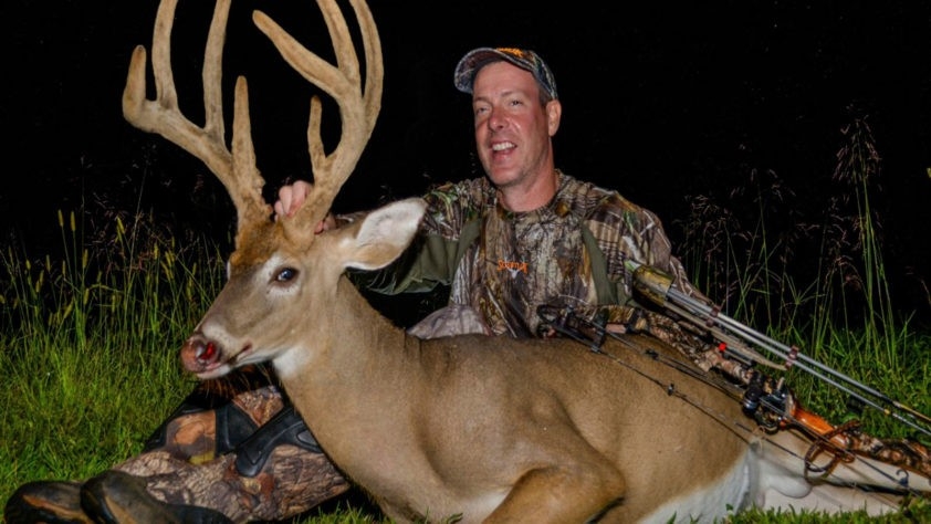 Western Kentucky Archery Whitetail Hunts With Premier Outfitter |Fullyguided-Rut Season In Ky