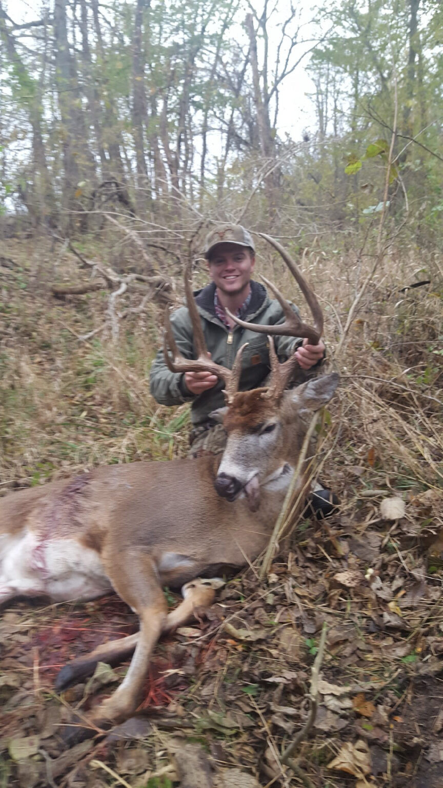 Whitetail Deer Hunting Within Pike County Illinois-Montana White Tail Deer Rut 2021