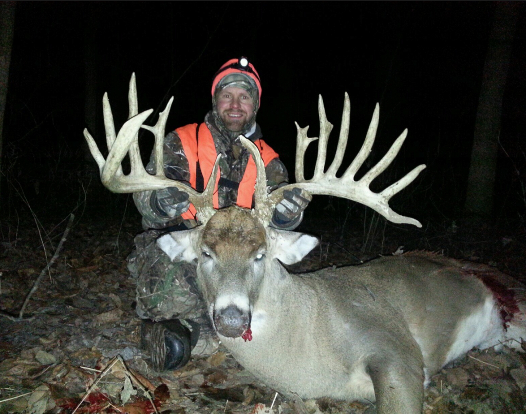 Buckshots: Illinois Giant Is Worthy Of His Name - Deer-When Is The Illinois Deer Rut In 2021